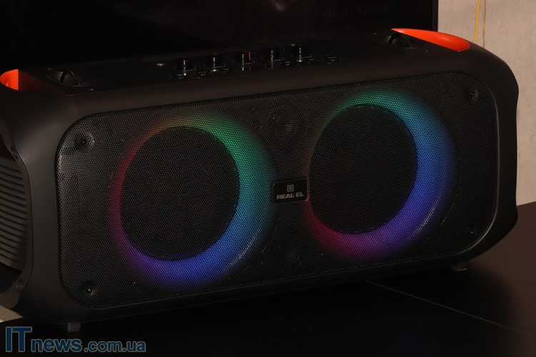 REAL-EL_X-795_portable_acoustics